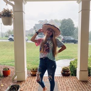 Meet your Posher, Kaleigh